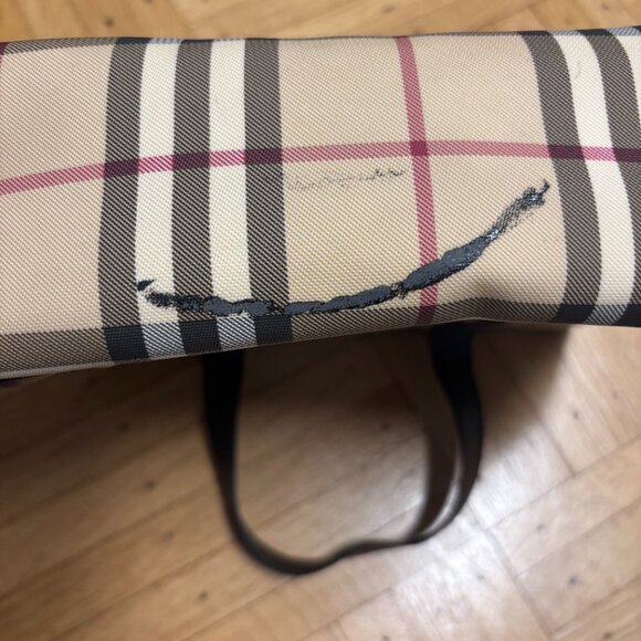 Burberry Tote - Picture 3 of 4